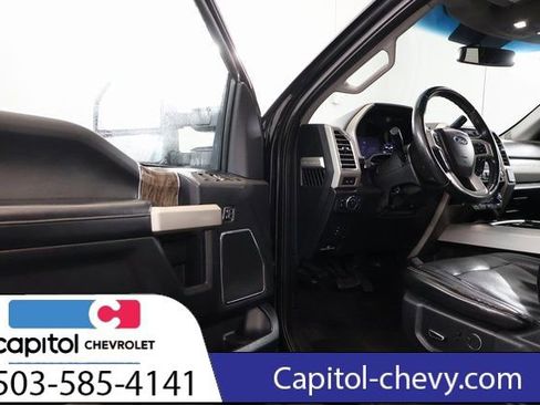 Used 2017 Ford F250 Lariat w/ Lariat Value Package image 9