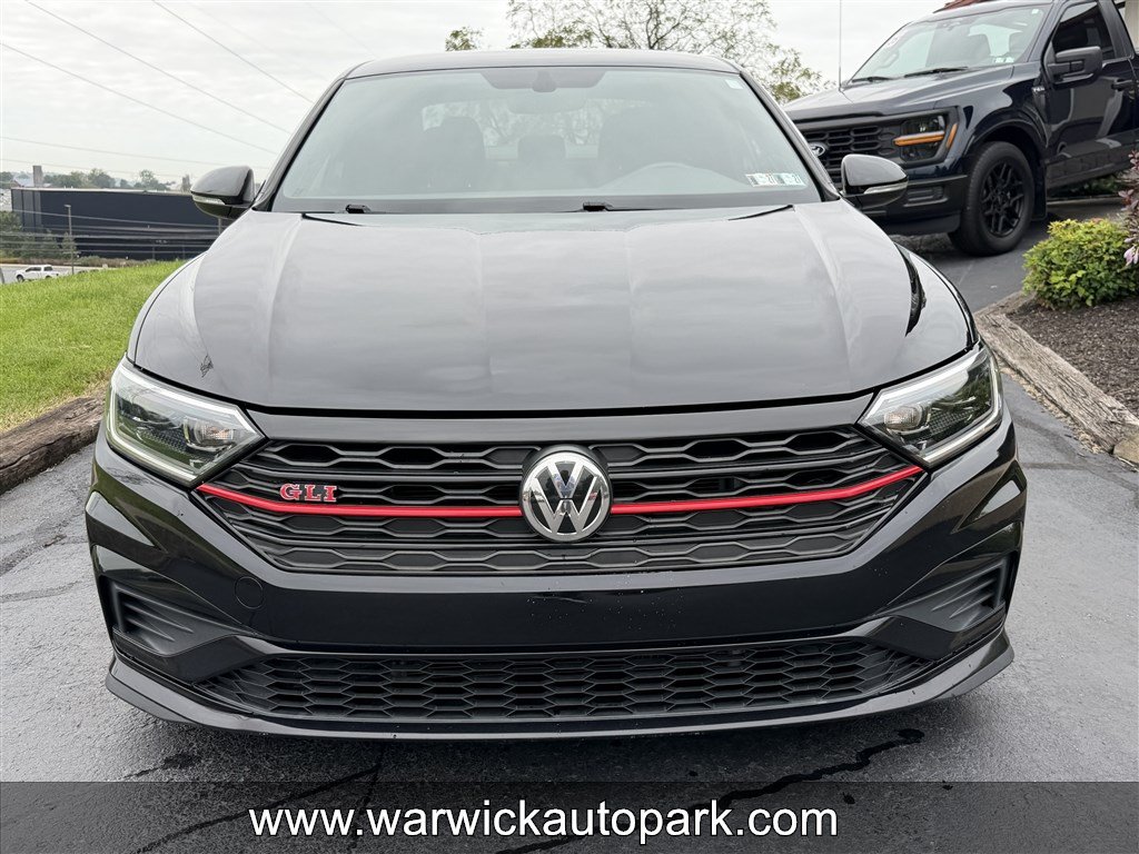 Used 2019 Volkswagen Jetta GLI FWD image 2