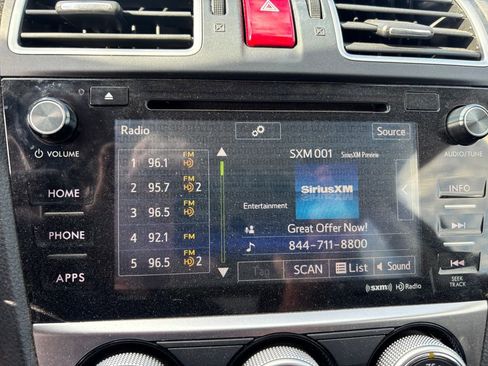 Used 2017 Subaru Crosstrek 2.0i Limited image 7