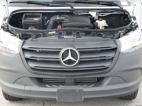 Used 2023 Mercedes-Benz Sprinter 2500 w/ Acoustic Package image 8