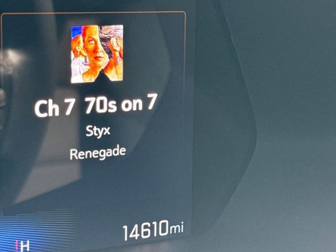 Used 2025 Chevrolet Colorado ZR2 w/ Technology Package AWD/4WD image 30