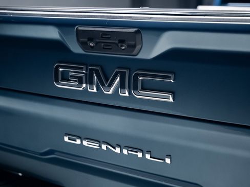 Used 2024 GMC Sierra 2500 Denali Ultimate w/ LPO, GMC Protection Package image 31