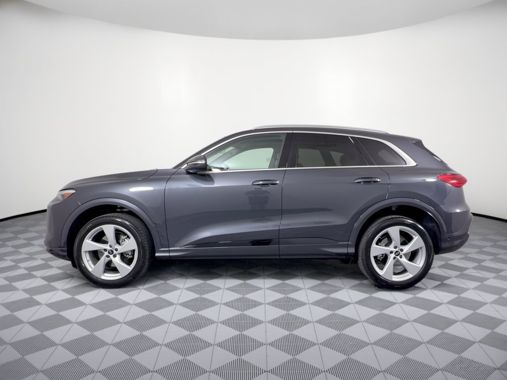 Used 2026 Audi Q5 Premium AWD/4WD image 2