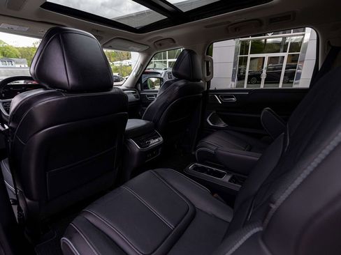 Used 2025 INFINITI QX80 Sensory AWD/4WD image 28