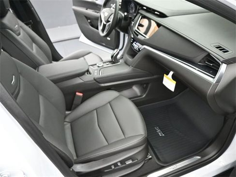 New 2025 Cadillac XT5 Premium Luxury w/ Technology Package image 17