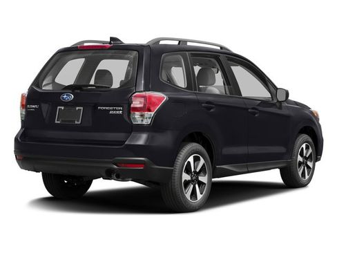 Used 2017 Subaru Forester 2.5i w/ Alloy Wheel Package AWD/4WD image 5