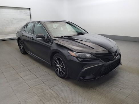 Used 2022 Toyota Camry SE image 13