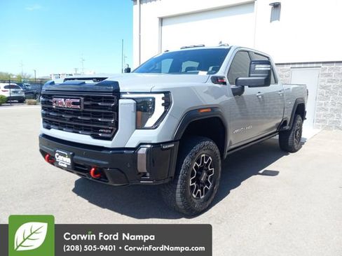 Used 2024 GMC Sierra 2500 AT4X image 7