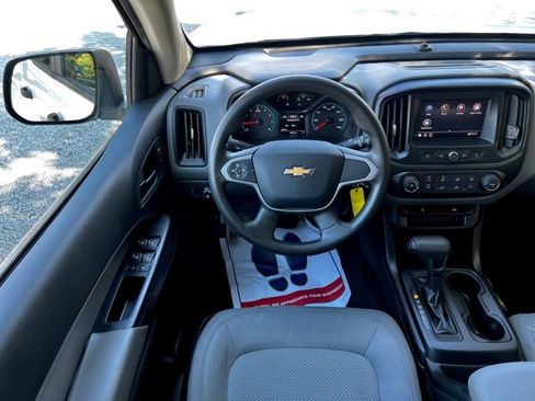Used 2020 Chevrolet Colorado W/T w/ WT Convenience Package image 34