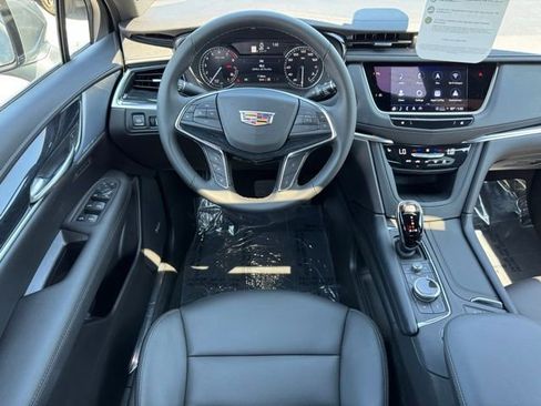 Certified 2025 Cadillac XT5 Premium Luxury image 15