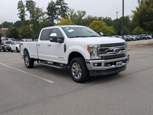 Used 2017 Ford F250 Lariat w/ Lariat Ultimate Package AWD/4WD image 1