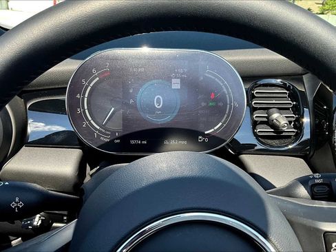 Used 2023 MINI Cooper Cooper image 45