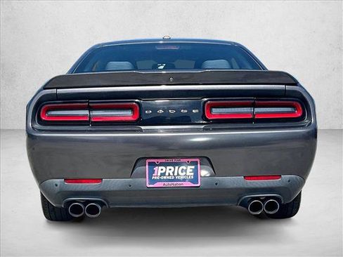 Used 2015 Dodge Challenger R/T w/ Quick Order Package 28B R/T RWD image 4