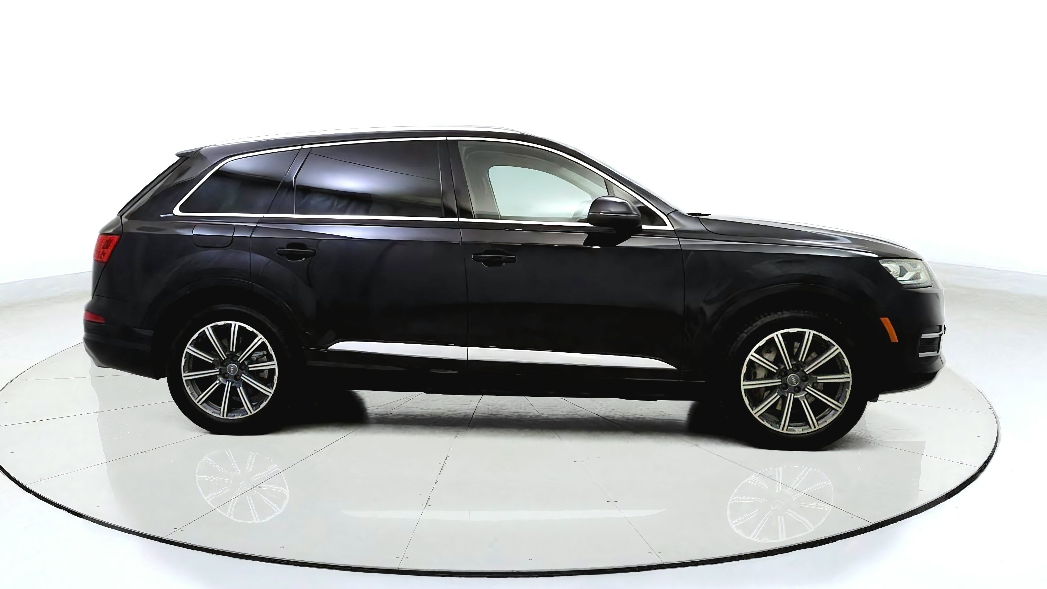 Used 2017 Audi Q7 3.0T Premium Plus AWD/4WD image 8
