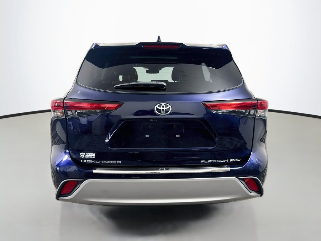 Used 2020 Toyota Highlander Platinum AWD/4WD image 7