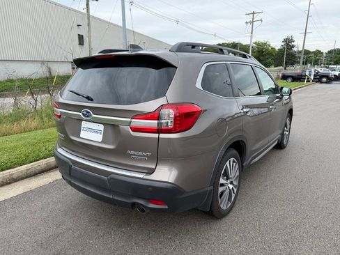 Used 2021 Subaru Ascent Touring AWD/4WD image 3