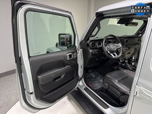 Used 2022 Jeep Wrangler Unlimited Sahara image 10