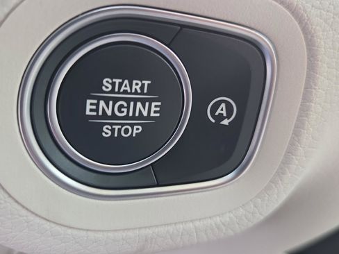 New 2026 Mercedes-Benz GLE 450 4MATIC image 37