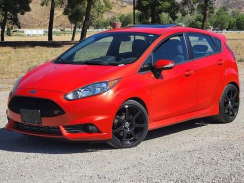 Used 2014 Ford Fiesta ST image 2