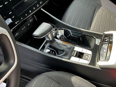 Used 2024 Hyundai Santa Cruz SEL w/ Activity Package image 11