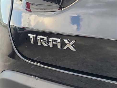 New 2026 Chevrolet Trax LT image 9