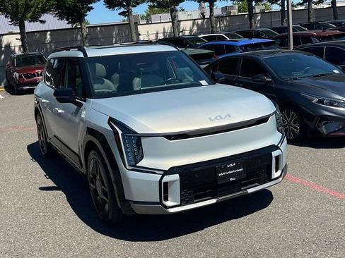 Certified 2024 Kia EV9 GT-Line AWD/4WD image 5