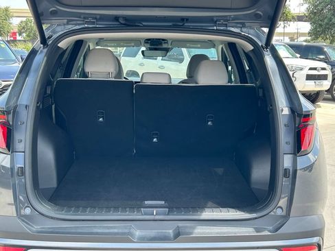 Used 2026 Hyundai Tucson SEL FWD image 13