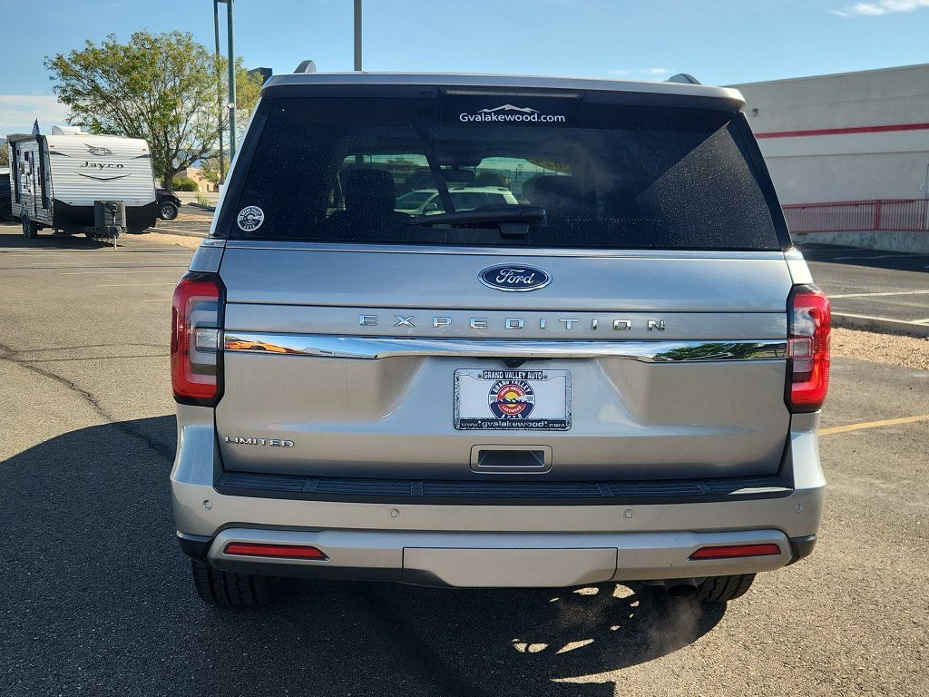 Used 2024 Ford Expedition Limited AWD/4WD image 4
