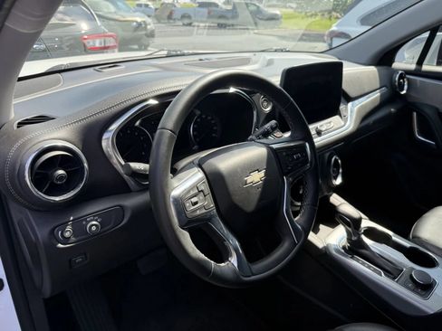 Used 2023 Chevrolet Blazer LT FWD image 7