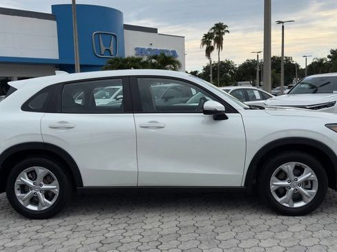 Used 2024 Honda HR-V LX image 12