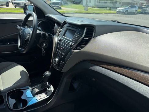 Used 2018 Hyundai Santa Fe Sport FWD image 24