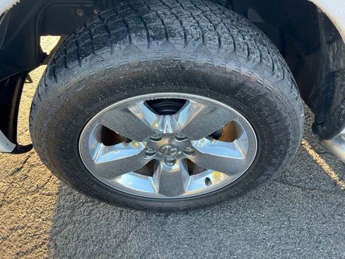 Used 2019 RAM 1500 Express w/ Express Value Package AWD/4WD image 8