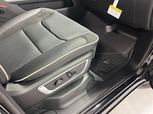 New 2026 RAM 1500 Laramie AWD/4WD image 24