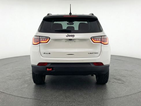 Used 2025 Jeep Compass Trailhawk AWD/4WD image 7