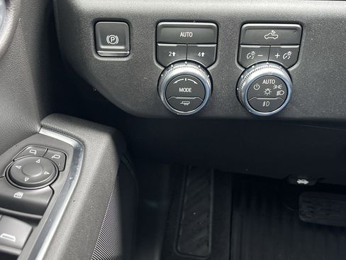 New 2026 GMC Sierra 1500 Elevation image 51