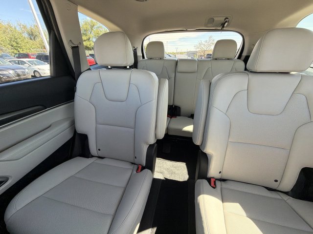 Certified 2024 Kia Telluride S w/ S Sunroof Package AWD/4WD image 16
