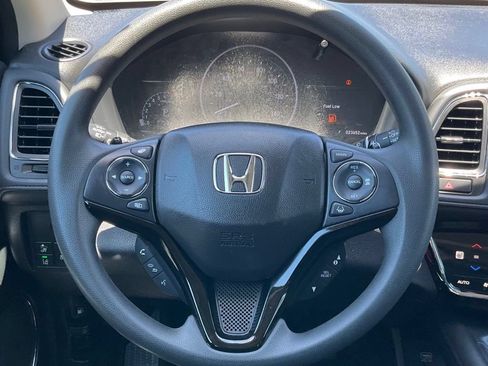 Used 2022 Honda HR-V EX image 38