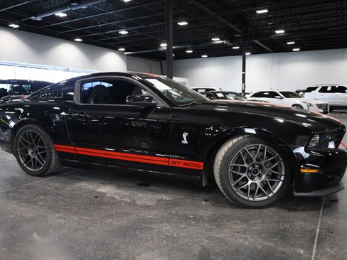 Used 2014 Ford Mustang Shelby GT500 w/ Equipment Group 821A image 8