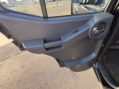 Used 2012 Nissan Xterra PRO-4X w/ Pro-4x Leather Pkg image 11