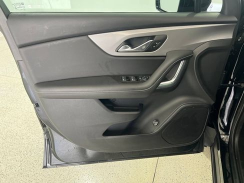 Used 2024 Chevrolet Blazer LT w/ Convenience Package FWD image 19