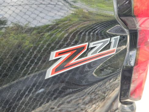 Certified 2023 Chevrolet Colorado Z71 w/ Z71 Convenience Package 2 image 9