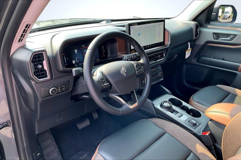 New 2026 Ford Bronco Sport Outer Banks w/ Outer Banks Tech Package+ AWD/4WD image 7