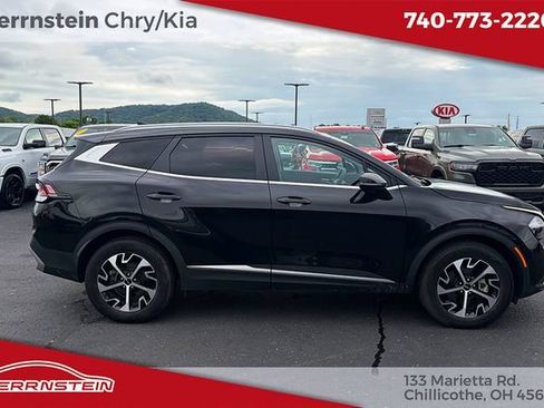 Used 2023 Kia Sportage EX AWD/4WD image 45