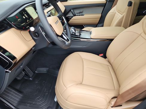 New 2026 Land Rover Range Rover Sport SE image 23