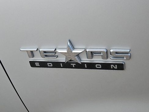 Used 2020 Chevrolet Silverado 1500 LT w/ Texas Edition RWD image 15