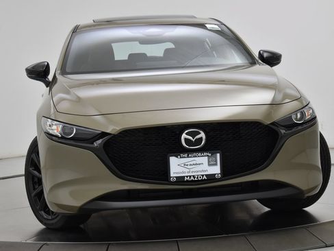 Certified 2025 MAZDA MAZDA3 Carbon AWD/4WD image 3
