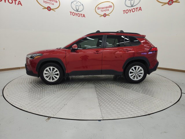Used 2024 Toyota Corolla Cross LE FWD image 5