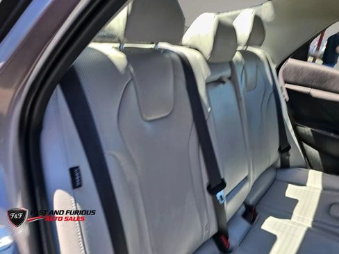 Used 2025 Hyundai Elantra Limited FWD image 14