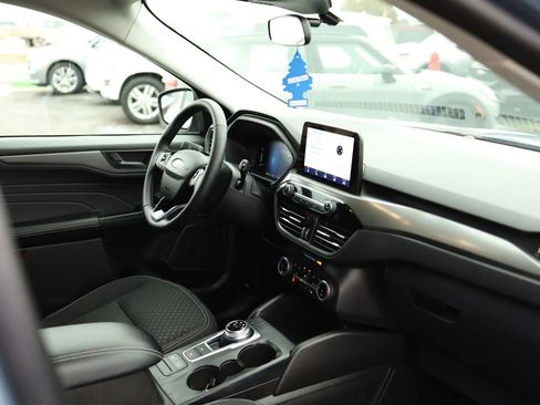 Used 2025 Ford Escape Active w/ Cold Weather Package AWD/4WD image 48
