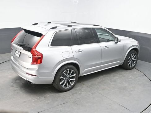 Used 2018 Volvo XC90 T6 Momentum w/ Convenience Package AWD/4WD image 38